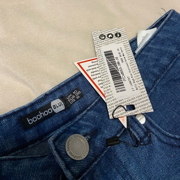 BooHoo Blue High Rise Distressed Shorts - Picture 3 of 4